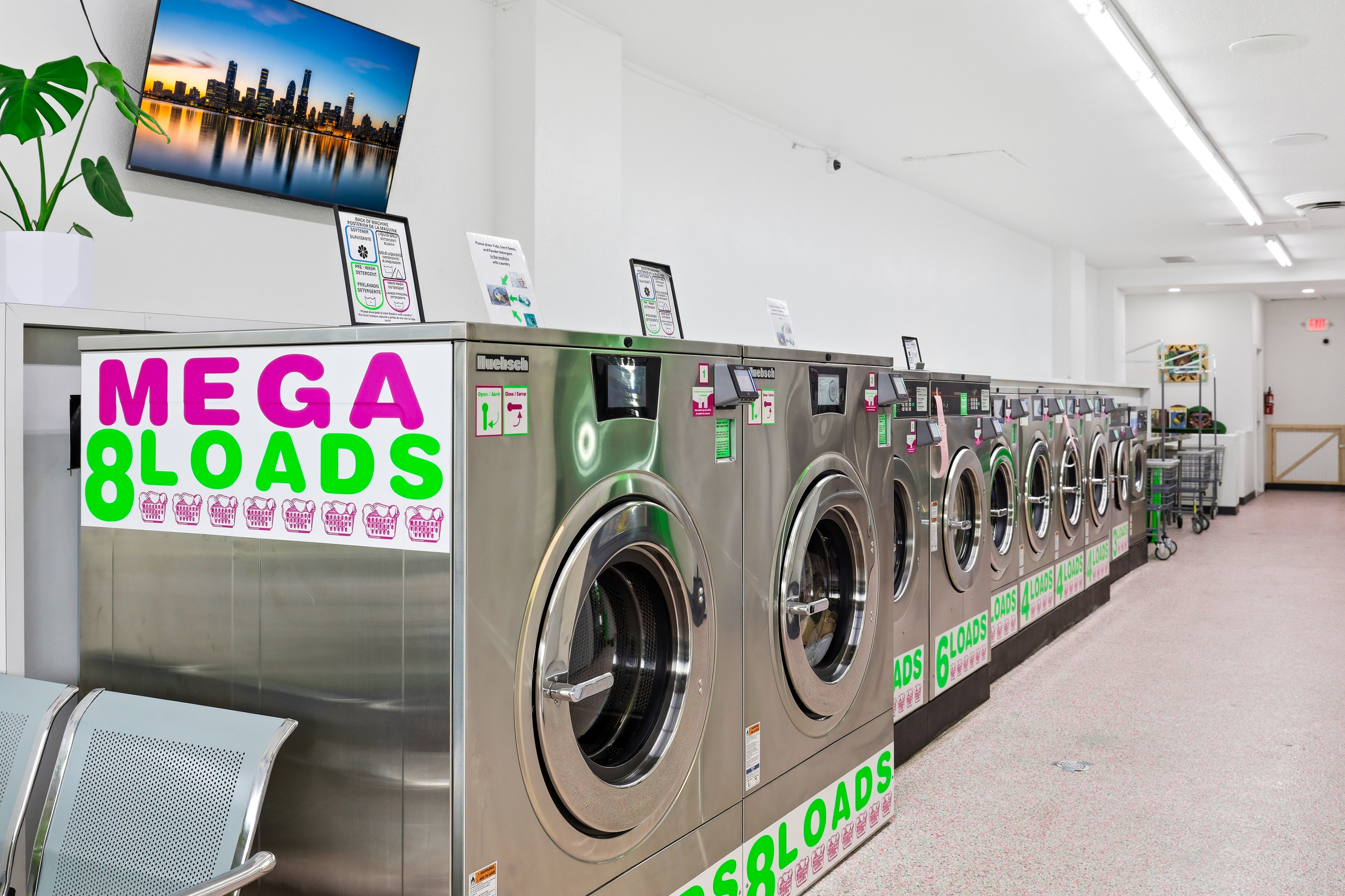 24Hour Kankakee Laundromat Mega Washers