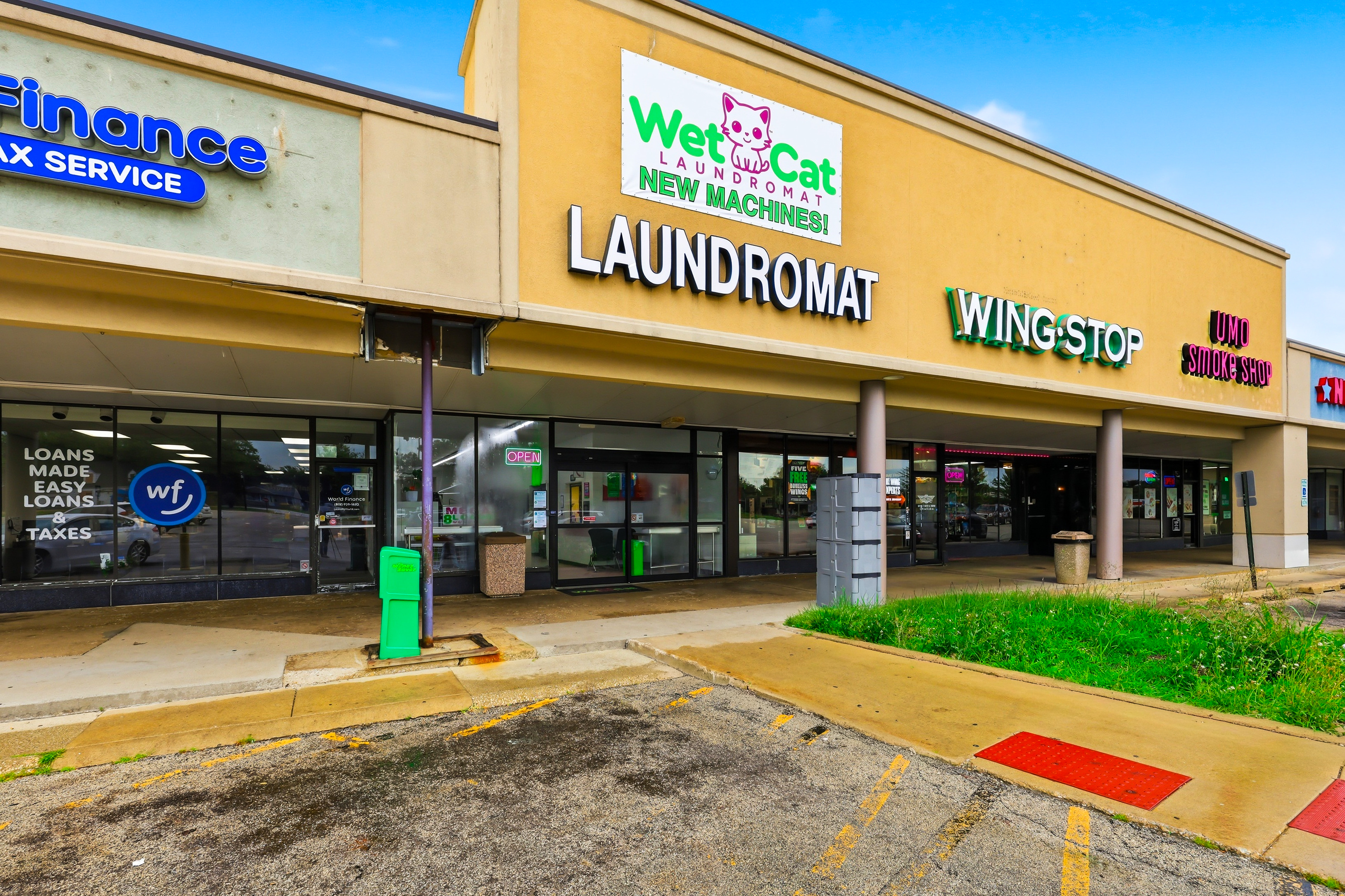 24Hour Kankakee Laundromat Daytime